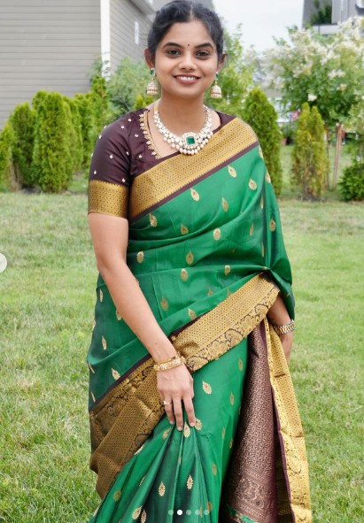 Jabili garu in our vintage classic kanchipuram silk saree collection